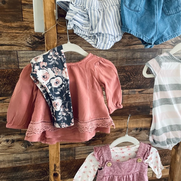 Baby girl bundle - Picture 2 of 5